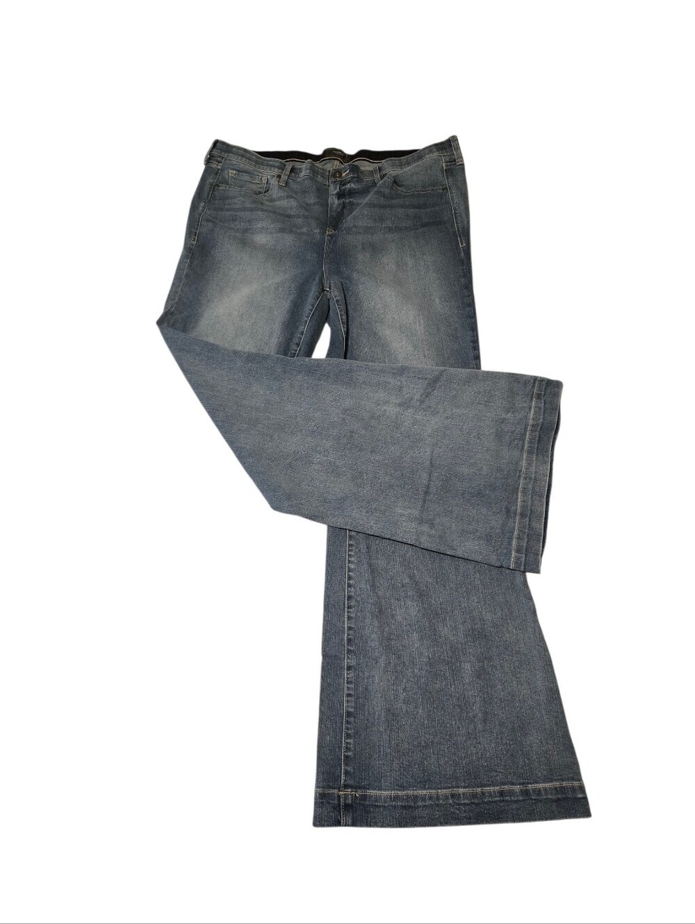 Torrid Feel the Fit Jeans Women's 18T Tall Blue Flare Leg Stretch Medium Wash
